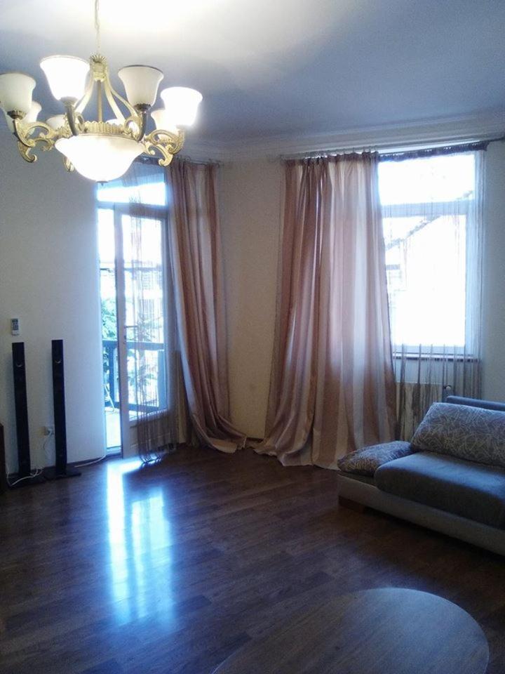 Da-Ma Apartments Tbilisi ภายนอก รูปภาพ